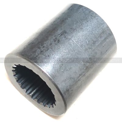 L'excavateur est équipé d'un système d'accouplement de pompe hydraulique noir, le GM35VL
